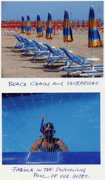 海滩上的椅子和阳伞. 下: Fabiola在旅馆的游泳池