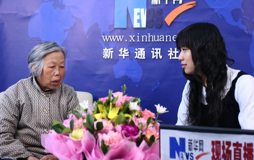 2008-12-04 吴兰玉老人接受新华网兵团频道嘉宾访谈节目访问